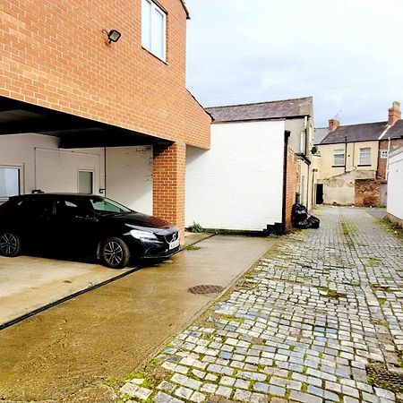 Apartment 5 - Two Bedroom Luxury Apartment Close To Town, Mainline Rail & Theatre Stylish And Comfortable Darlington  Exterior photo