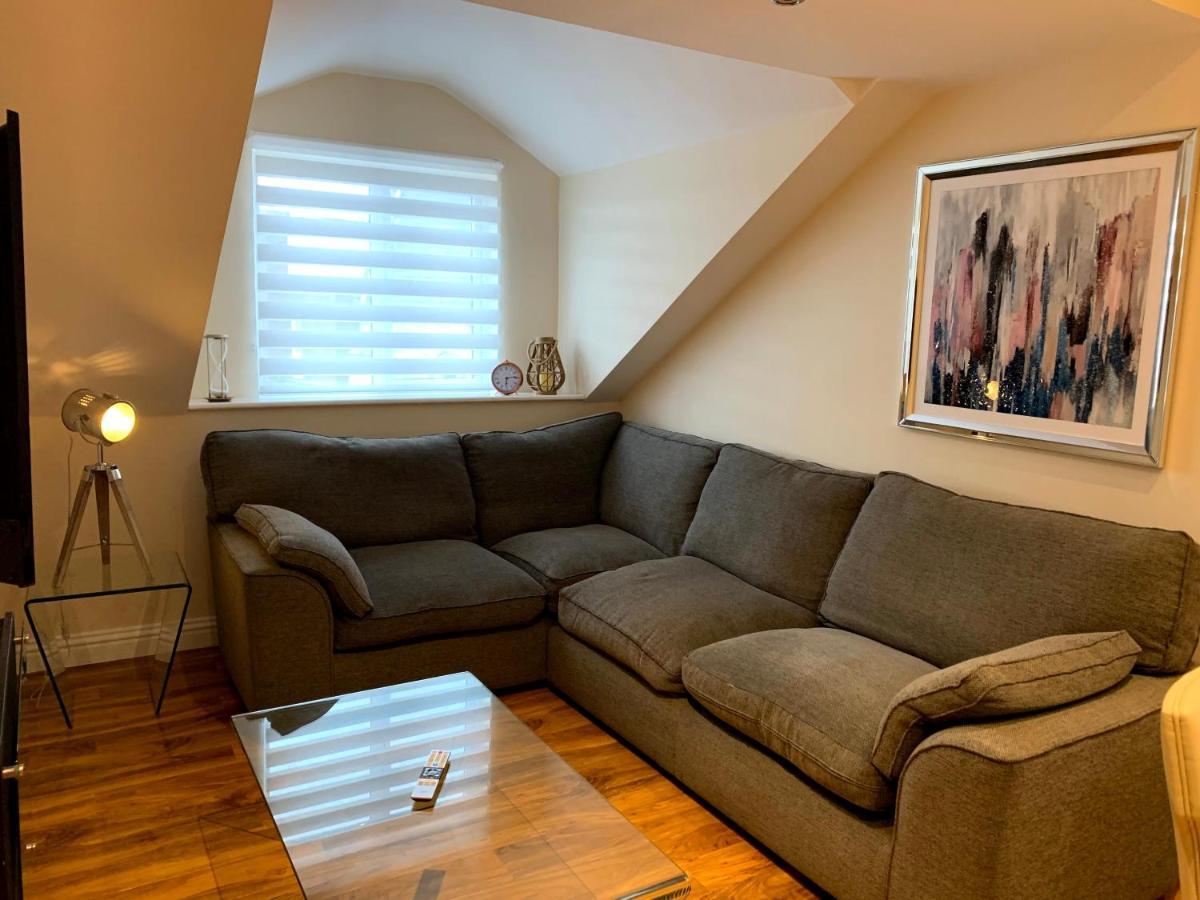 Apartment 5 - Two Bedroom Luxury Apartment Close To Town, Mainline Rail & Theatre Stylish And Comfortable Darlington  Exterior photo