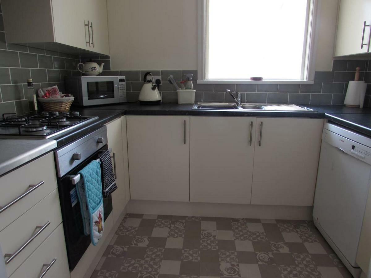 Apartment 5 - Two Bedroom Luxury Apartment Close To Town, Mainline Rail & Theatre Stylish And Comfortable Darlington  Exterior photo